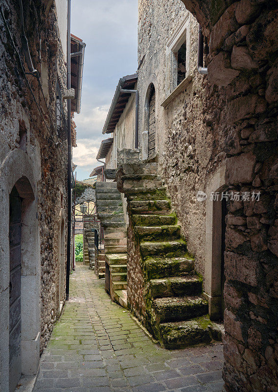 Castelvecchio Calvisio小巷，Abruzzi意大利